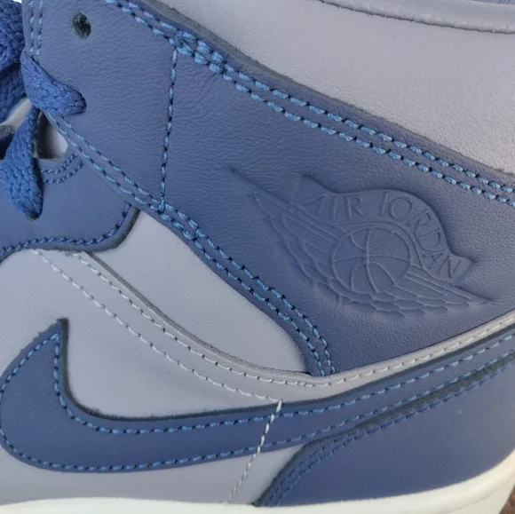 SOLD - Picture 2 of 9